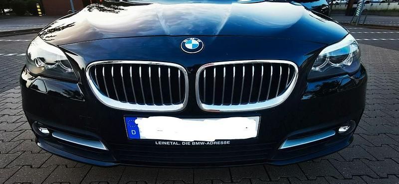 Gebraucht BMW 520 Sport Line 190 PS (139 kW) 2017 Schwarz Kombi