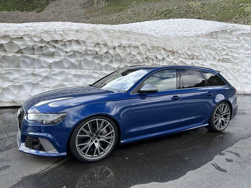 Blau Gebraucht 2018 Audi RS6 Performance Kombi | 66.700 € (Guter Preis) - Bild 1/4