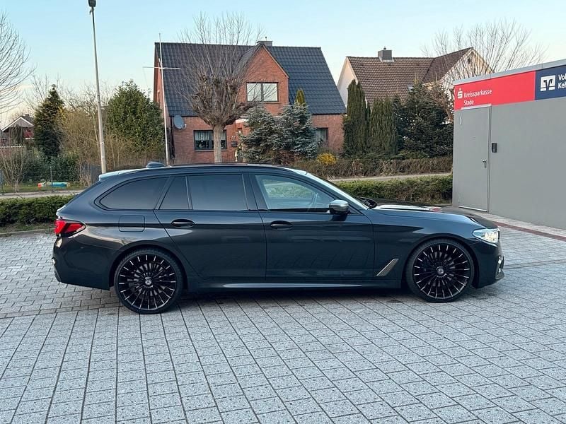 Gebraucht BMW M550 Shadowline 400 PS (294 kW) 2019 Grau Limousine