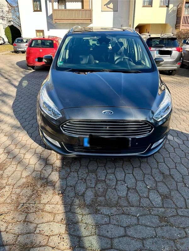 Gebraucht Ford Galaxy 210 PS (154 kW) 2017 Braun Van / Kleinbus