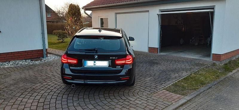 Gebraucht BMW 318 150 PS (110 kW) 2019 Schwarz Kombi