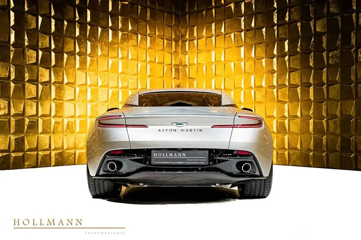 Neu Aston Martin DB12 680 PS (500 kW) 2026 Silver birch provenance Coupé