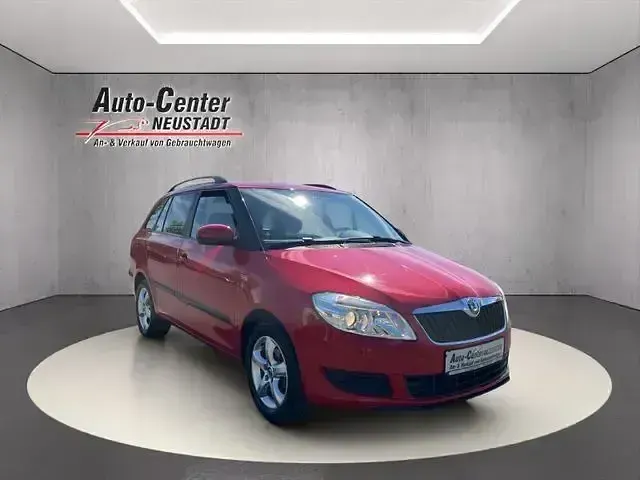 Gebraucht Skoda Fabia Family 224 PS (164 kW) 2011 Kombi