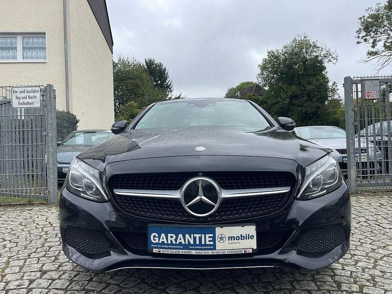 Schwarz Gebraucht 2015 Mercedes C220 Coupé | 18.490 € (Fairer Preis) - Bild 1/4