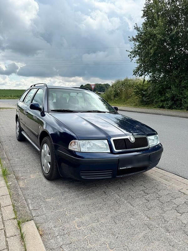 Blau Gebraucht 2000 Skoda Octavia Kombi | 1.399 € (Fairer Preis) - Bild 1/4