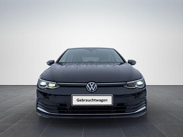 Gebraucht VW Golf VIII Active 150 PS (110 kW) 2022 Deep black perleffekt Limousine