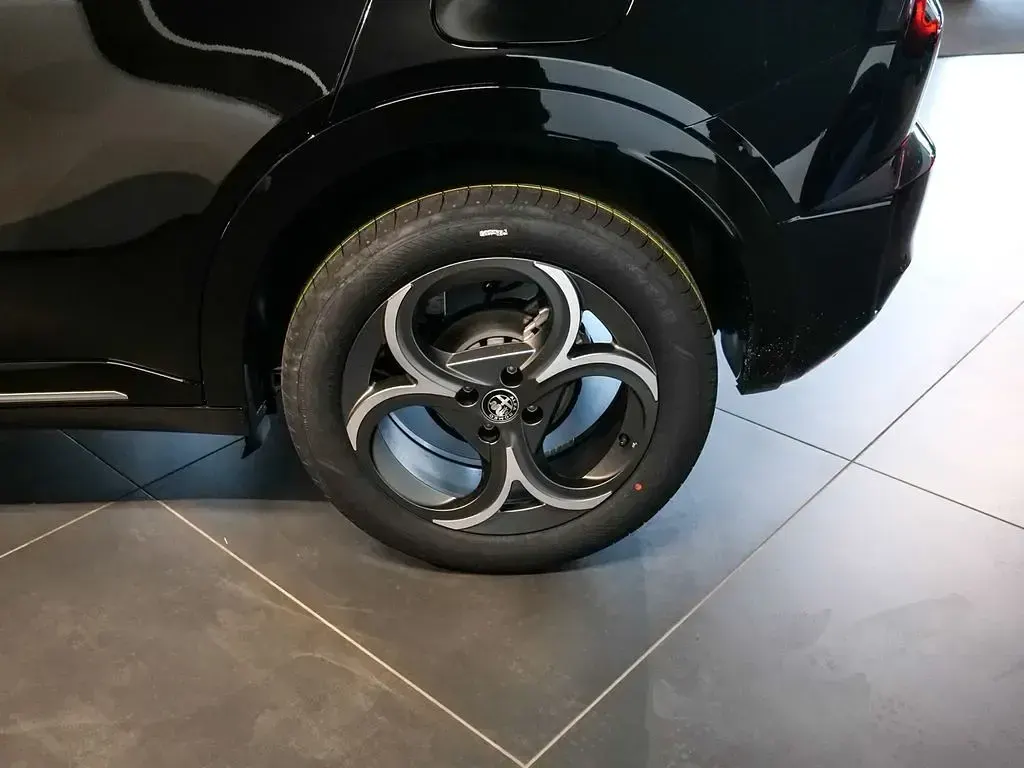 Neu Alfa Romeo Junior Edizione Speciale 145 PS (106 kW) 2026 Nero tortona SUV