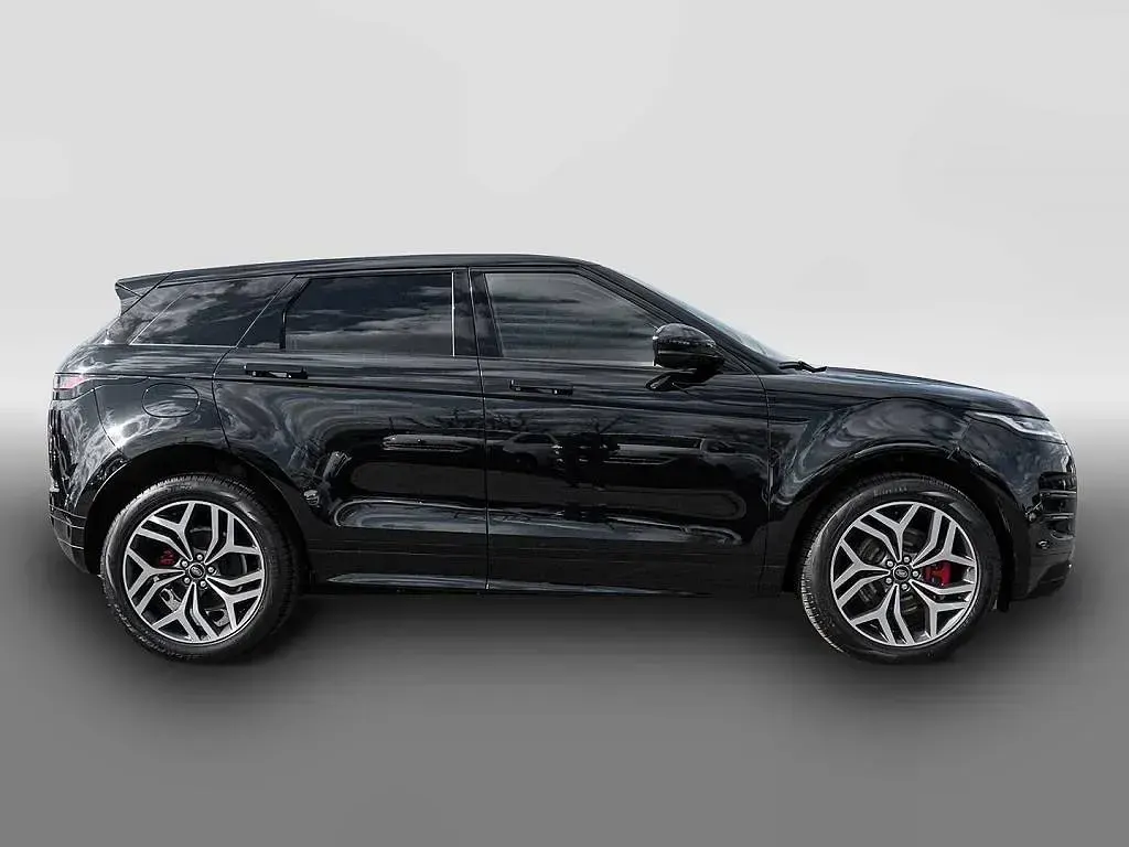 Usata Land Rover Range Rover SE Dynamic 204 CV (150 kW) 2024 Nero SUV