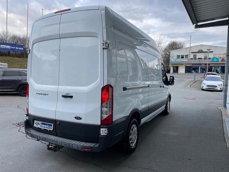 Gebraucht Ford Transit Trend 131 PS (96 kW) 2017 Frostweiß (weiss) Van / Kleinbus