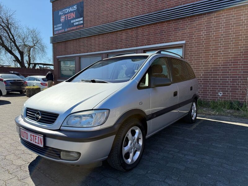 Silber Gebraucht 2002 Opel Zafira Selection Van / Kleinbus | 999 € (Guter Preis) - Bild 1/4