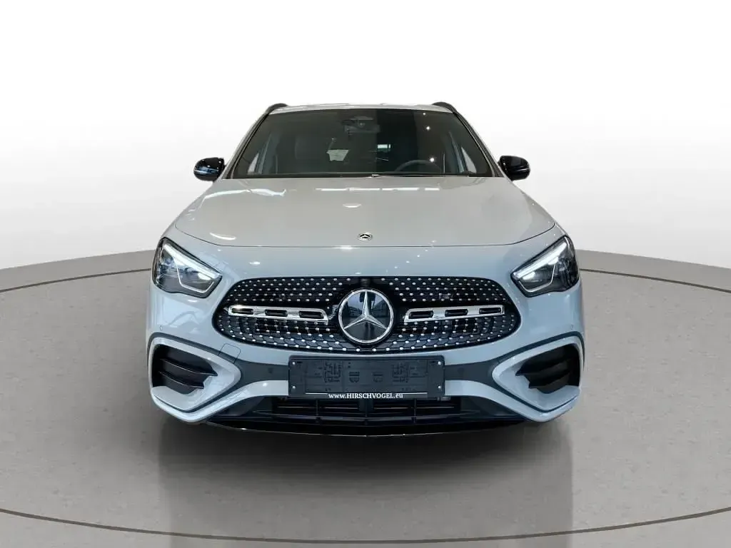 Gebraucht Mercedes GLA250 AMG line 224 PS (164 kW) 2025 Grau SUV