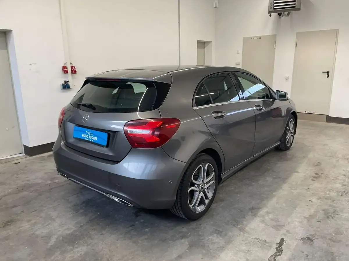 Gebraucht Mercedes A220 177 PS (130 kW) 2017 Grau Limousine