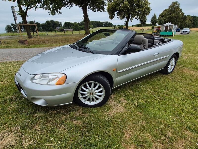 Grau Gebraucht 2002 Chrysler Sebring Cabriolet Cabrio | 2.999 € (Guter Preis) - Bild 1/4