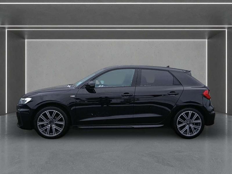 Gebraucht Audi A1 S-Line 95 PS (69 kW) 2024 Mythosschwarz metallic Kleinwagen