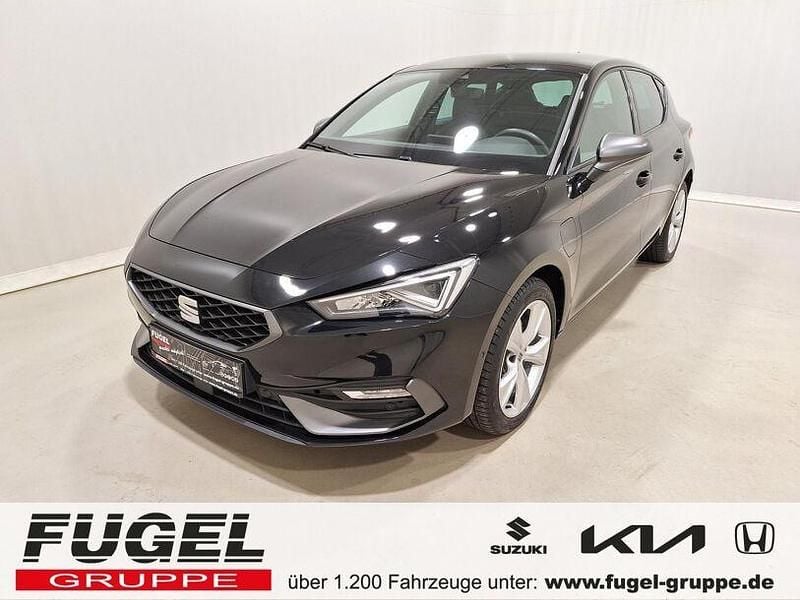 Mitternachtsschwarz Gebraucht 2021 Seat Leon FR Limousine | 18.499 € (Guter Preis) - Bild 1/4