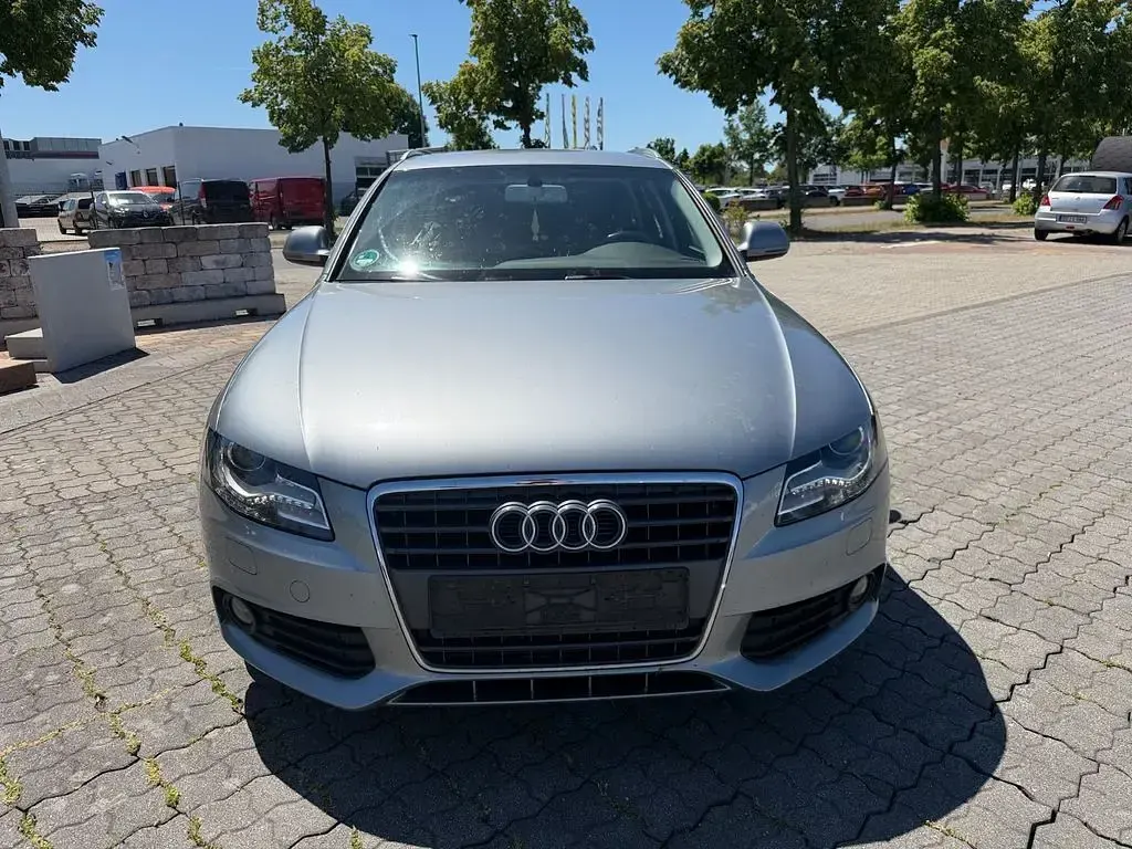 Gebraucht Audi A4 Attraction 143 PS (105 kW) 2009 Grau Kombi