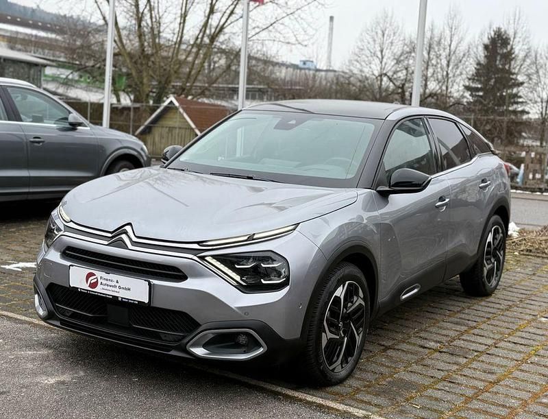 Gebraucht Citroën C4 Shine 131 PS (96 kW) 2023 Grau SUV