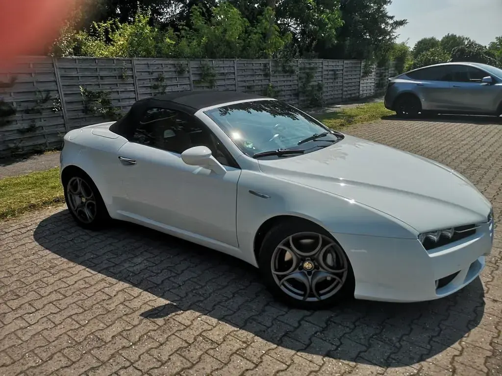 Gebraucht Alfa Romeo Spider 200 PS (147 kW) 2009 Weiß Cabrio