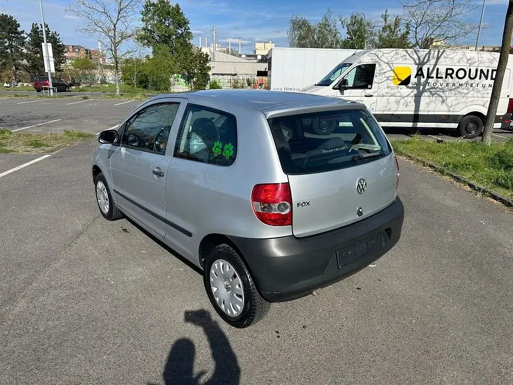 Second-hand VW Fox 54 CP (39 kW) 2007 Argintiu Hatchback
