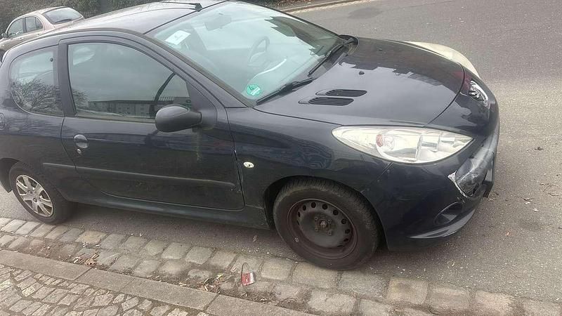Schwarz Gebraucht 2012 Peugeot 206+ Kleinwagen | 1.400 € (Superpreis) - Bild 1/4