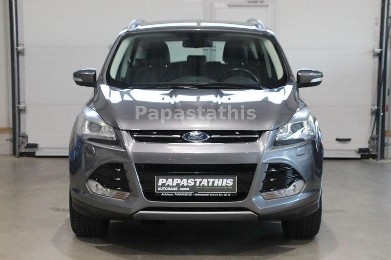 Gebraucht Ford Kuga Titanium 150 PS (110 kW) 2014 Grau SUV