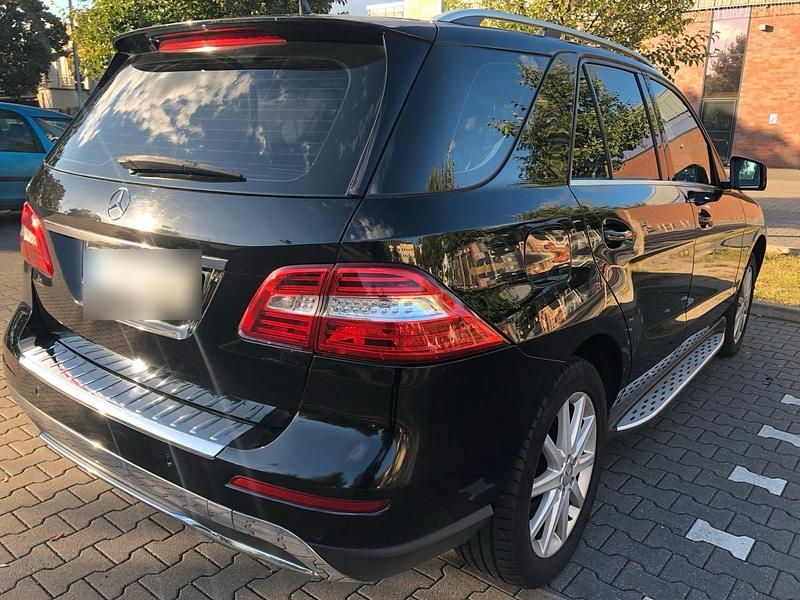 Gebraucht Mercedes ML250 204 PS (150 kW) 2013 Schwarz SUV