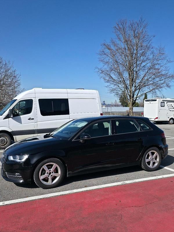 Gebraucht Audi A3 Sportback 150 PS (110 kW) 2014 Schwarz Kleinwagen