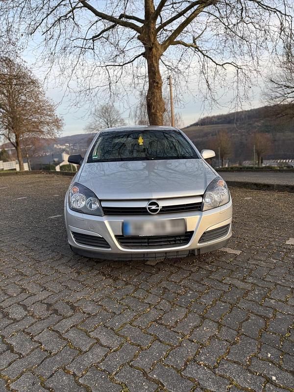 Gebraucht Opel Astra 105 PS (77 kW) 2004 Kleinwagen