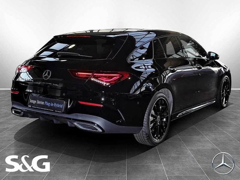 Gebraucht Mercedes CLA250e Shooting Brake AMG 160 PS (117 kW) 2022 Schwarz Kombi