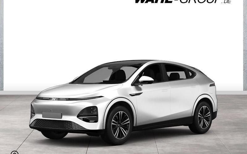 Weiß Gebraucht 2025 XPENG G6 AWD Performance SUV | 37.800 € (Superpreis) - Bild 1/4