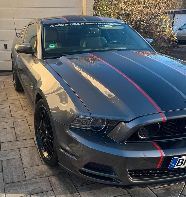 Gebraucht Ford Mustang 309 PS (227 kW) 2013 Grau Coupé