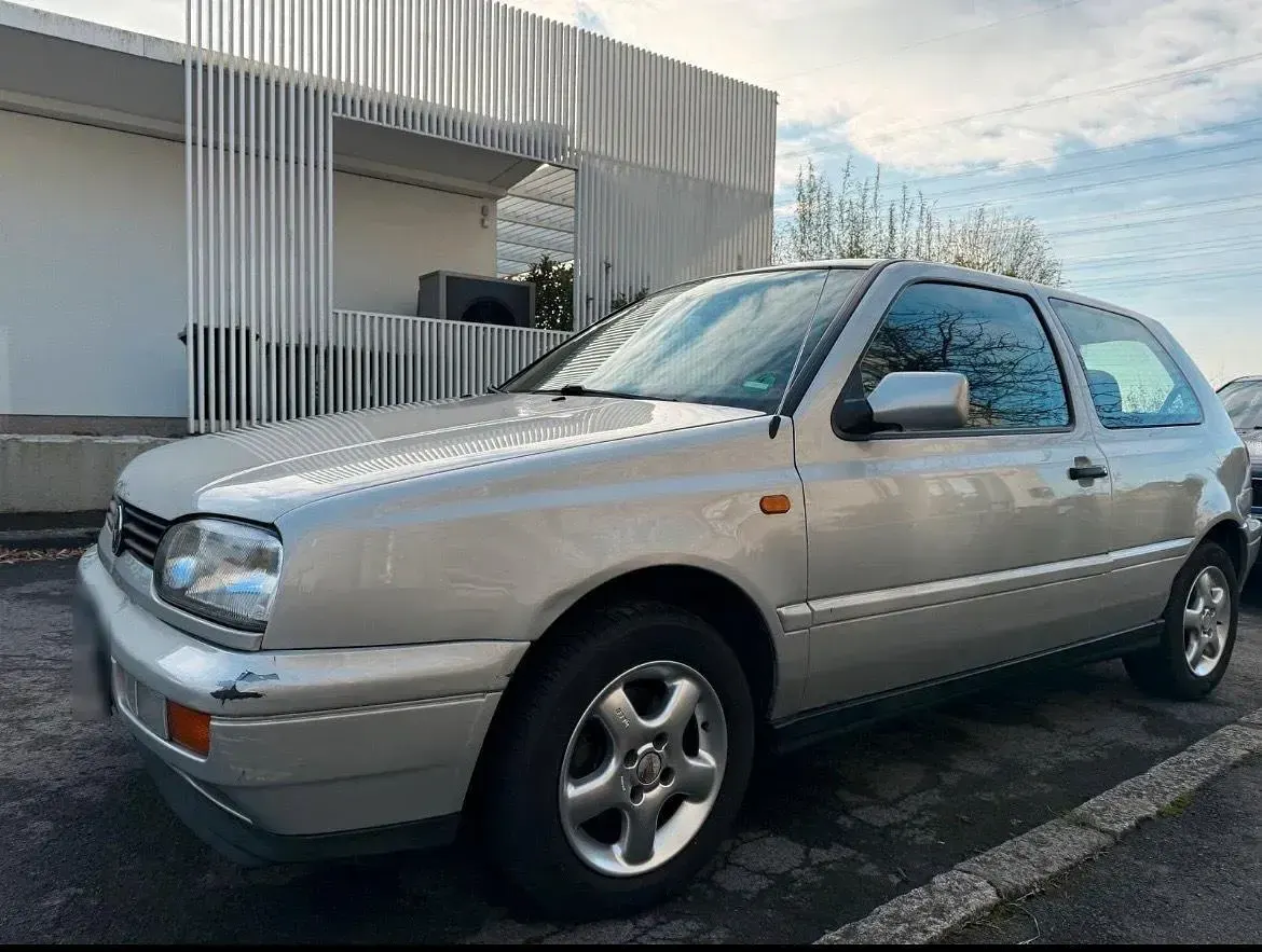 Gebraucht VW Golf III 90 PS (66 kW) 1997 Grau Kleinwagen