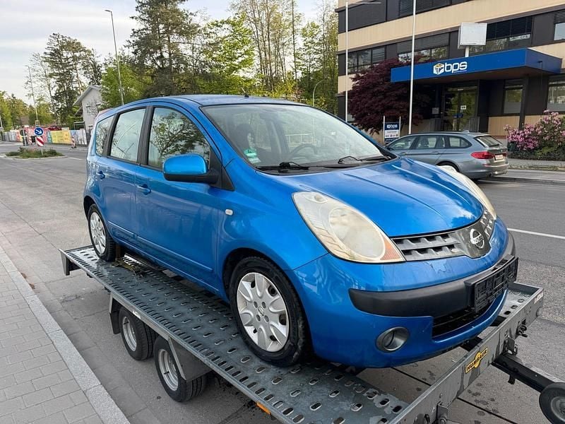 Usado Nissan Note 88 HP (64 kW) 2006 Azul Citadino