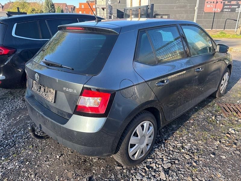 Gebraucht Skoda Fabia Style 110 PS (80 kW) 2017 Grau Kleinwagen