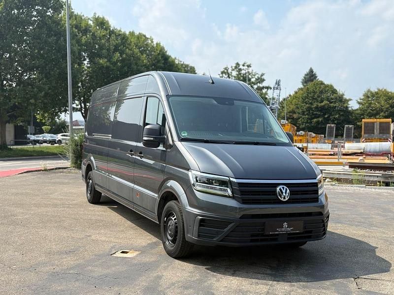 Gebraucht VW Crafter 177 PS (130 kW) 2023 Indiumgrau Van