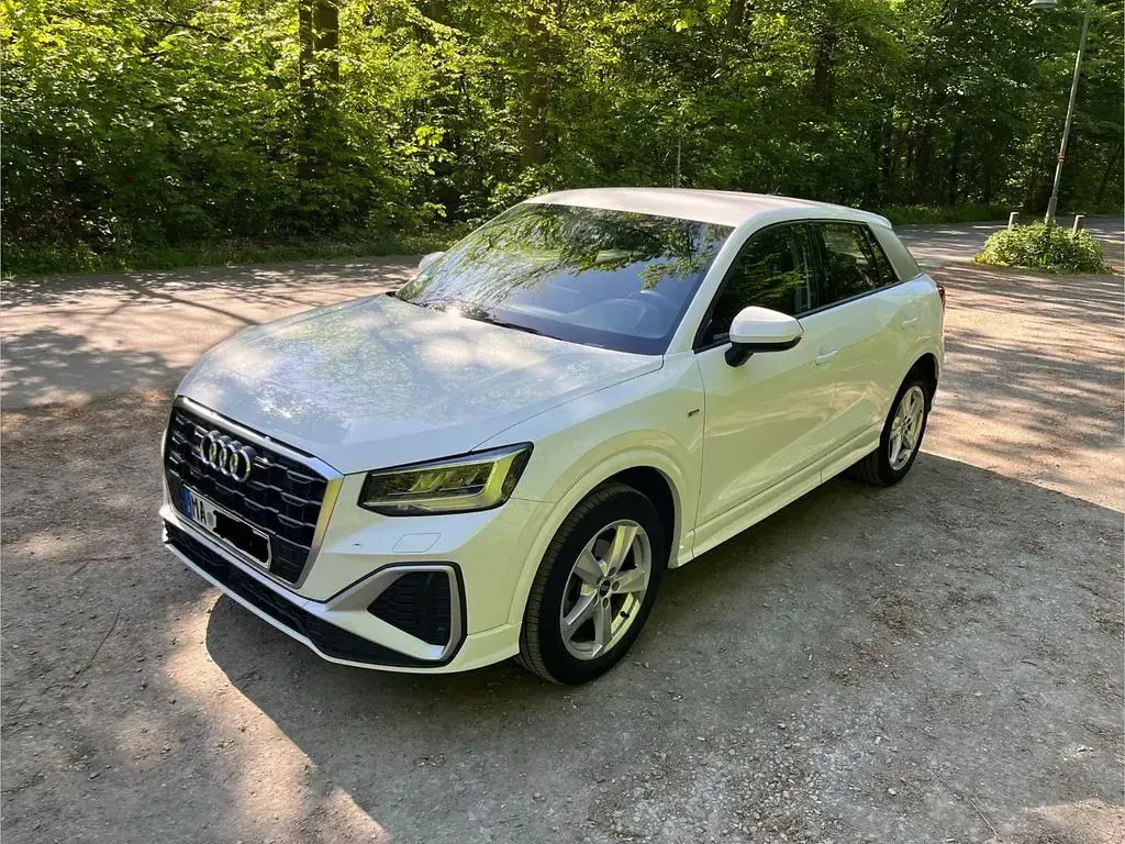 Gebraucht Audi Q2 S-Line 110 PS (80 kW) 2021 Weiß SUV