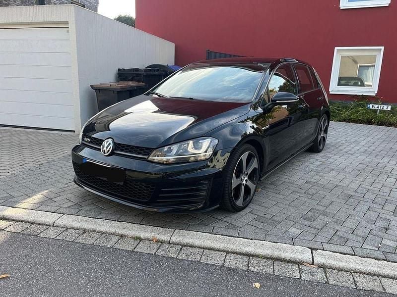 Schwarz Gebraucht 2013 VW Golf VII GTD Limousine | 9.450 € (Guter Preis) - Bild 1/4