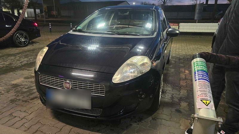 Gebraucht Fiat Punto Active 65 PS (47 kW) 2009 Blau Limousine