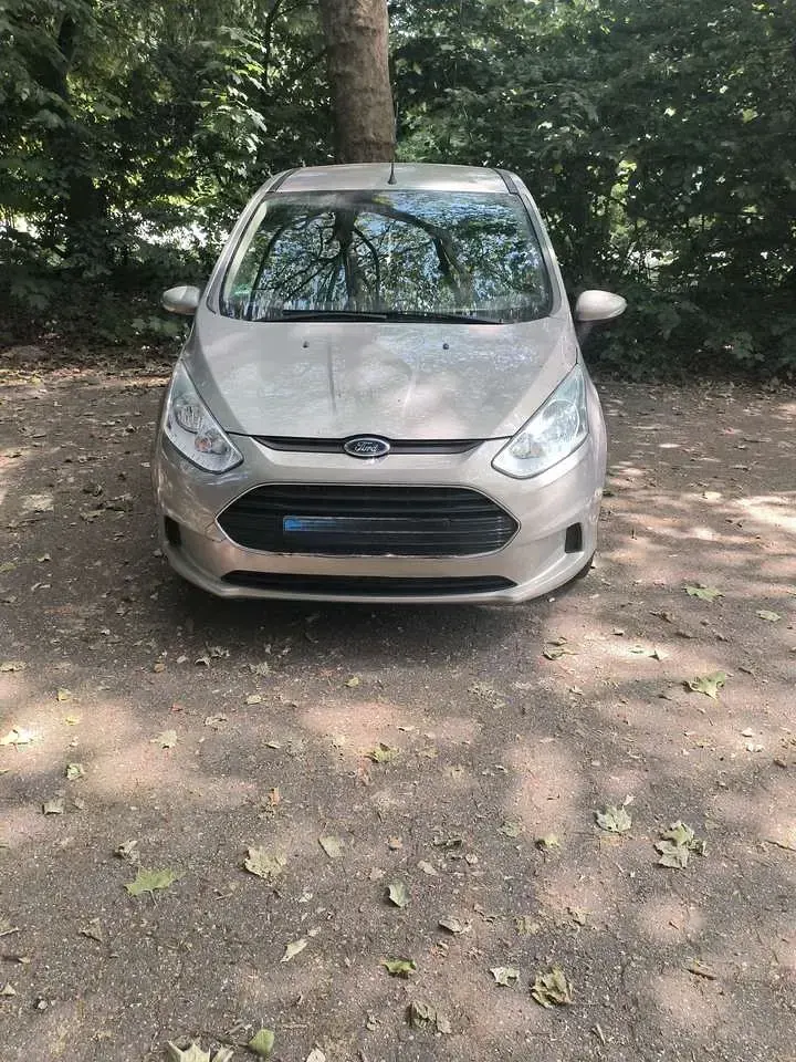 Gebraucht Ford B-MAX Trend 125 PS (91 kW) 2014 Van / Kleinbus