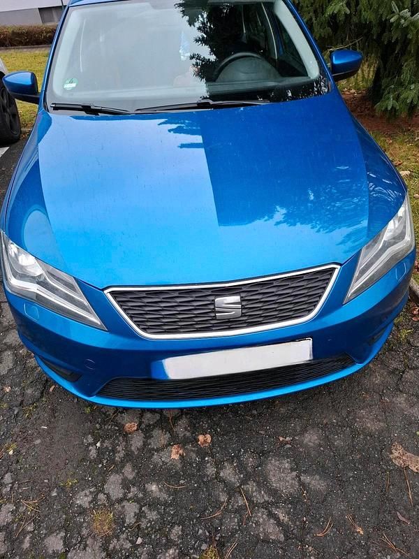 Gebraucht Seat Toledo 105 PS (77 kW) 2014 Blau Kleinwagen