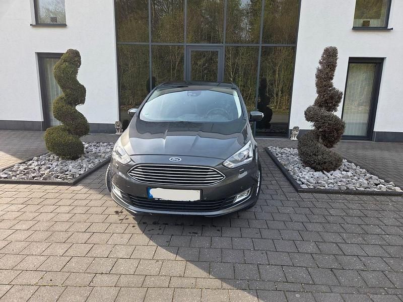 Second-hand Ford C-MAX Titanium 125 CP (91 kW) 2017 Gri Monovolum