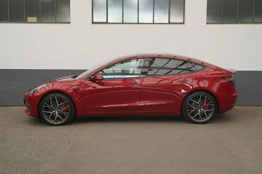 Gebraucht Tesla Model 3 Performance 359 kW (489 PS) 2019 Rot Limousine