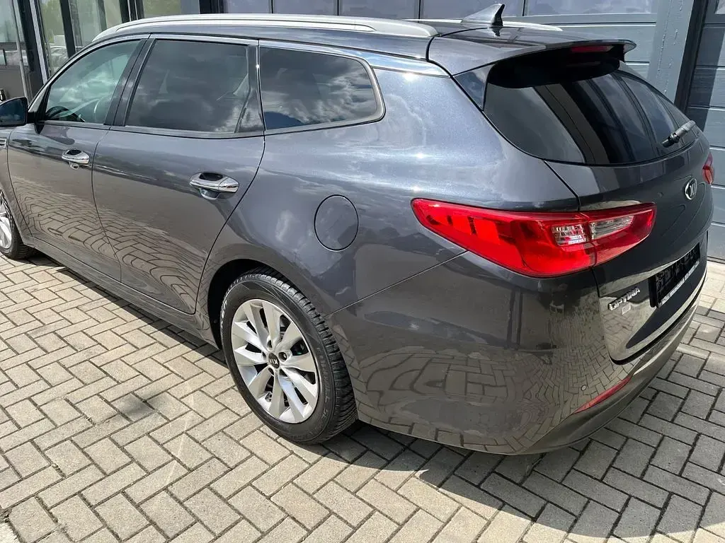 Gebraucht Kia Optima Vision 141 PS (103 kW) 2017 Schwarz Kombi