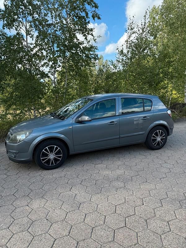 Gebraucht 2006 Opel Astra Limousine | 3.500 € (Fairer Preis) - Bild 1/4