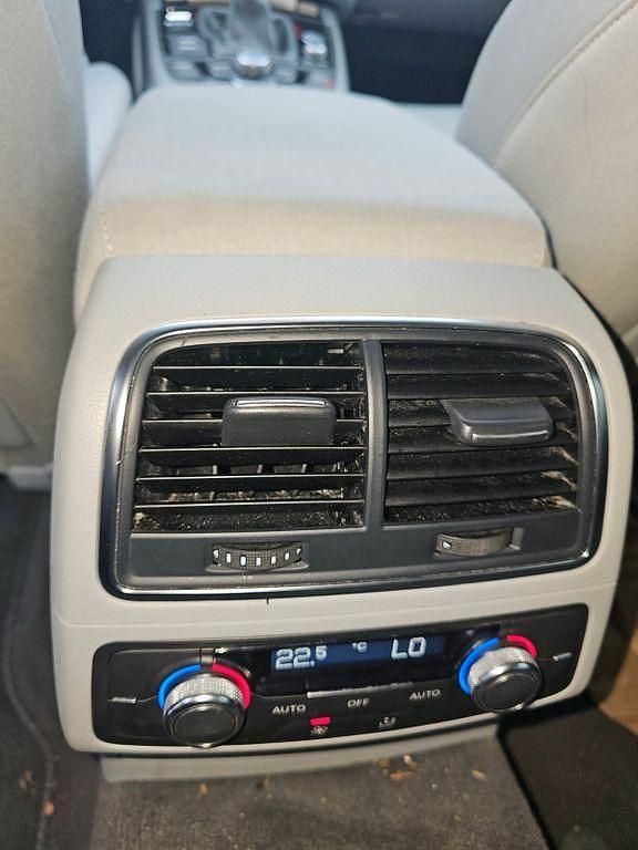 Gebraucht Audi A6 Sport 179 PS (131 kW) 2012 Schwarz Kombi