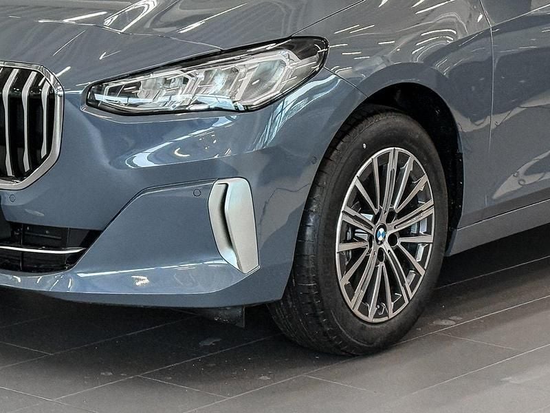 Neu BMW 216 Luxury Line 122 PS (89 kW) 2025 Bmw individual storm Van / Kleinbus