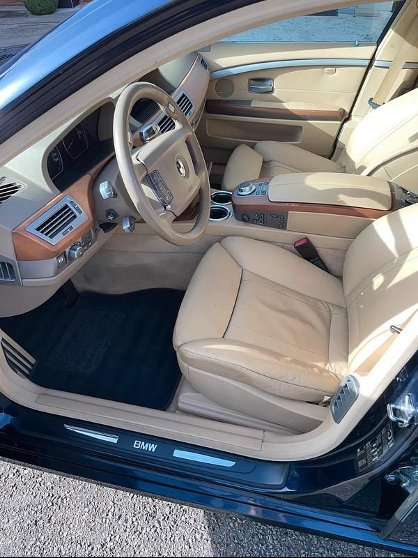 Gebraucht BMW 730 231 PS (169 kW) 2005 Blau Limousine