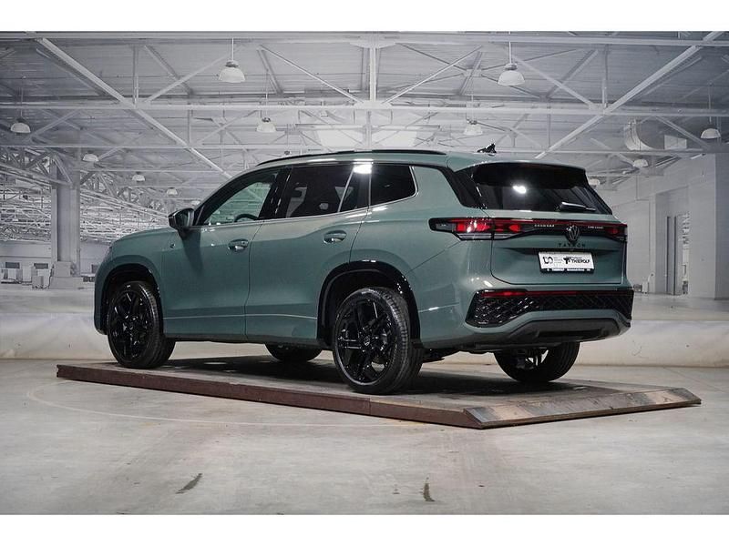 Neu VW Tayron Style 204 PS (150 kW) 2025 Cipressinogrün metallic SUV