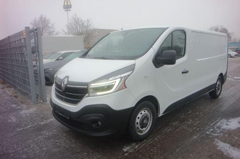 Weiß Gebraucht 2020 Renault Trafic Komfort Van / Kleinbus | 11.860 € (Etwas zu teuer) - Bild 1/4