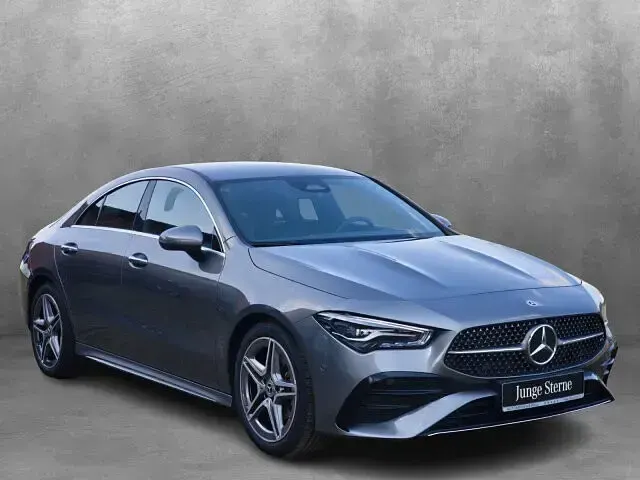 Gebraucht Mercedes CLA180 AMG 136 PS (100 kW) 2025 Lack mountaingrau Coupé